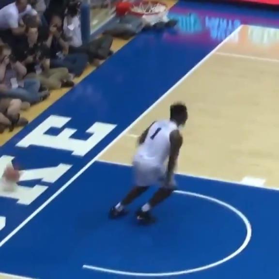 真的很炸裂！錫安大學(xué)時(shí)的球風(fēng)是真勁爆啊